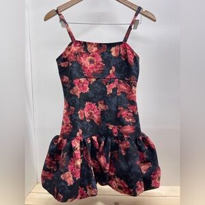 Chelsea28 Floral Mini Bubble Dress‎ in Black and Red